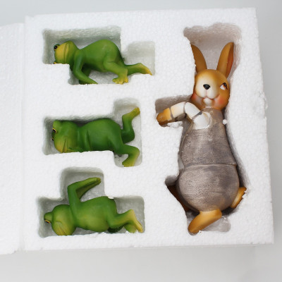 Cute Climbing Tank Couple Rabbit Frog Resin Cute Climbing Tank Couple Rabbit Frog Resin